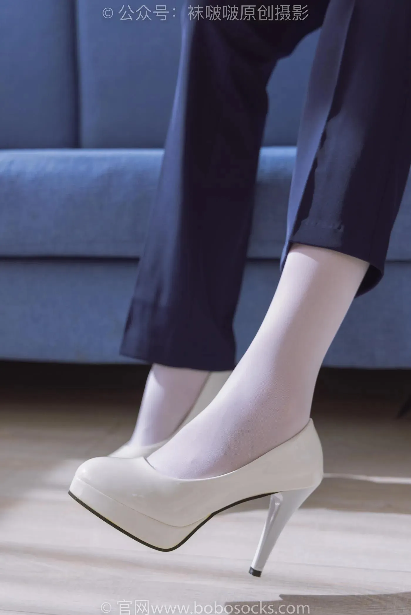 [BoBoSocks袜啵啵]NO.178 小甜豆-高跟鞋、厚白丝、ol风裤里丝 [140P]插图2